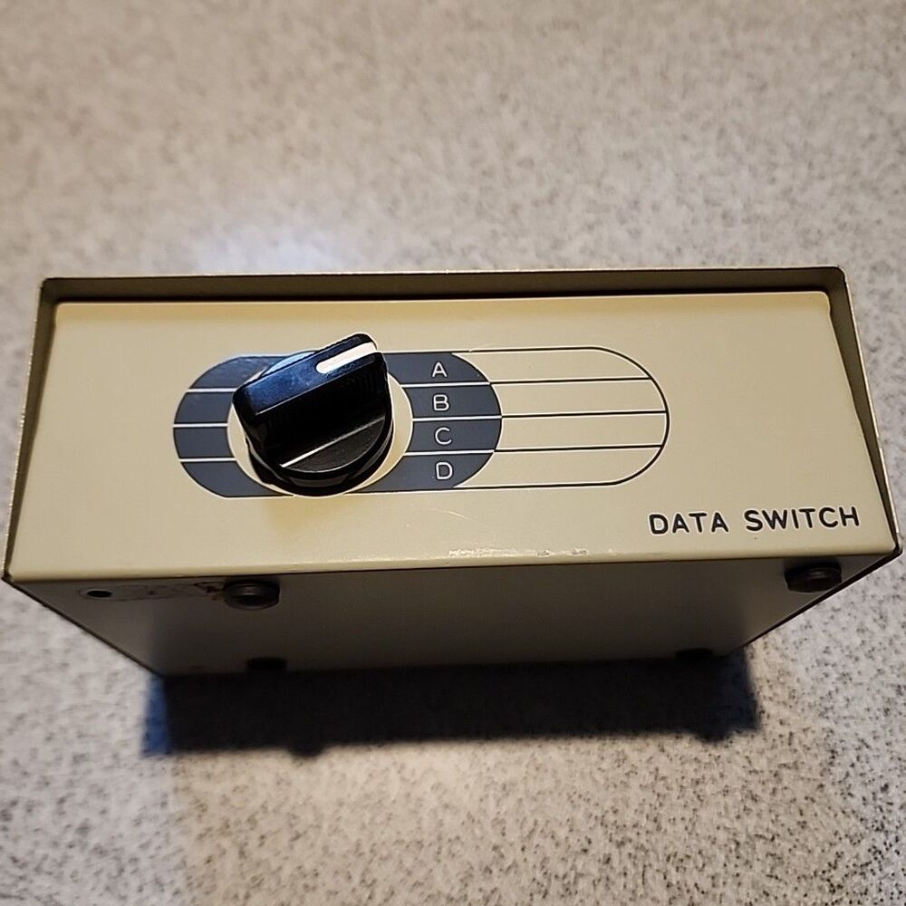 Data Switch - Four Way